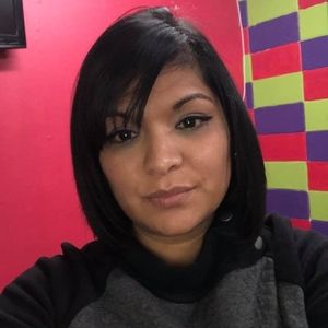 Meet your Posher, Mayra